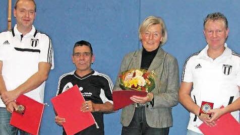Sie haben sich durch ehrenamtliches Engagement hervorgetan (von links): Timo Streng, Uwe Bathke, Klara Heymann und Stephan Fuhrmann.