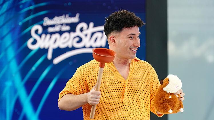 Elyas Fakhri (30) wollte als Deutschrap-Spa&szlig;vogel gl&auml;nzen - wurde aber zum Beef-Master of Desaster und suchte den Verbalfight mit Juror Bushido.