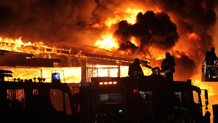 Brand in S&auml;gewerk in Schwarzenbach am Wald. Foto: News5/Fricke