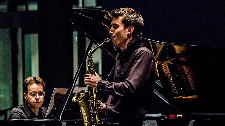 Duo Sax: Johannes Pfeuffer (Saxofon) und Andrei Bancio (Klavier) gastierten bei der Gesellschaft der Musikfreunde. Foto: Jochen Berger