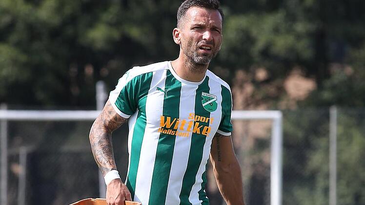 Mario Herrmannsd&ouml;rfer, Spielertrainer des SV D&ouml;rfleins sportpress