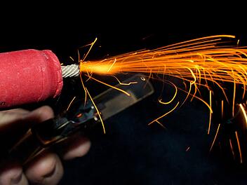 N&uuml;rnberg: Polizei- und Feuerwehreinsatz wegen B&ouml;ller in Schultoilette