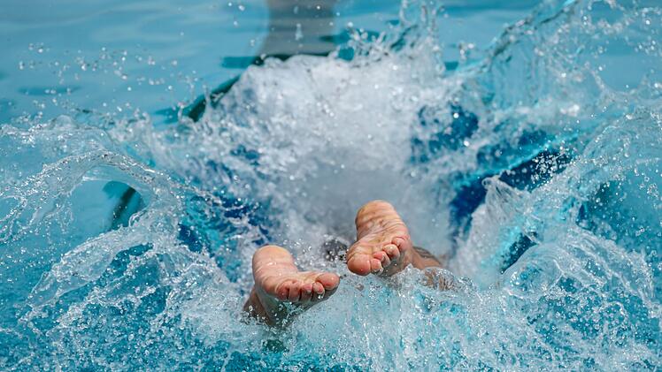 Abk&uuml;hlung im Freibad