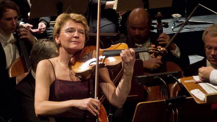 Die Geigerin Antje Weithaas beeindruckte mit ihrer Deutung von Beethovens Violinkonzert. Foto: Jochen Berger