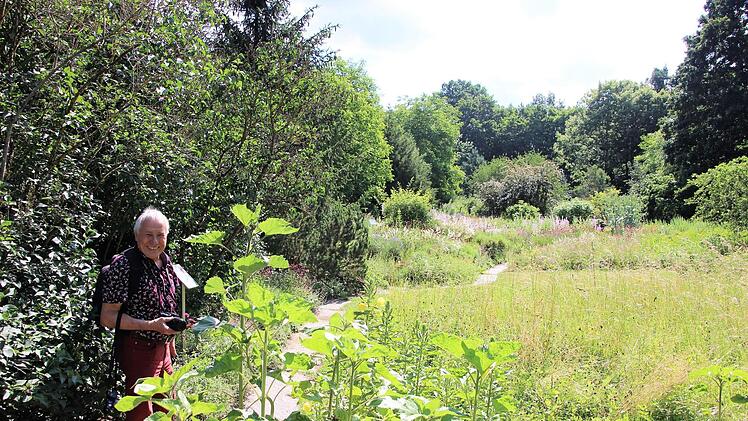 Mike Wuttke aus Forchheim entdeckt im Aromagarten immer wieder Neues.