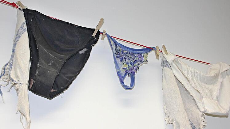 Gewaschen, getrocknet und aufgehängt. Selbst Slips und Reizwäsche kommen an der Kläranlage an.