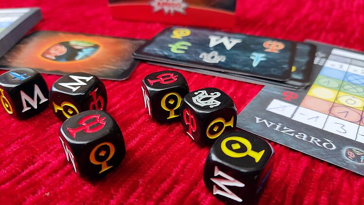 Spiele-Test Wizard-Würfelspiel: Was taugt die Würfel-Variante des beliebten Kartenstichspiels?