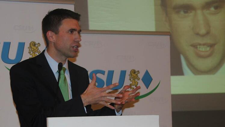 Die CSU im Wahlkreis stimmte ab: Stefan Müller kandidiert zum vierten Mal um das Direktmandat zum Bundestag.  Foto: Christian Bauriedel