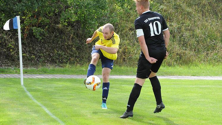 Bilder vom Spiel der Woche bei der SG Oberleicjhtersbach/Modlos gegen den TSV Stangenroth. Foto: Hopf