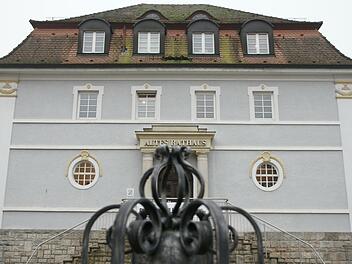 F&uuml;r das Alte Rathaus in Bad Br&uuml;ckenau wird eine Machbarkeitsstudie zur Sanierung erstellt. Das hat der Stadtrat beschlossen. Foto: Steffen Standke