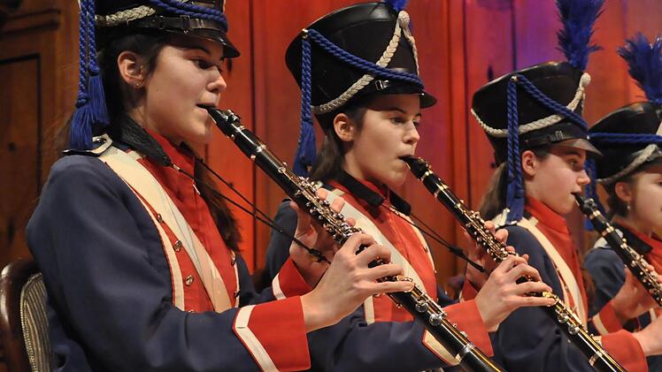 Konzertante Musik, die einen als Zuhörer im Herzen berührt - so kennt man die Musiker des Jugendmusikkorps beim Elternkonzert. Foto: Peter Klopf
