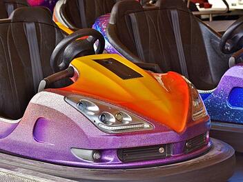 Autoscooter-Fahrt auf Kirchweih in Burghaslach eskaliert: 13-Jähriger verletzt zwei Jugendliche Autoscooter-Fahrt auf Kirchweih in Burghaslach eskaliert: 13-Jähriger verletzt zwei Jugendliche