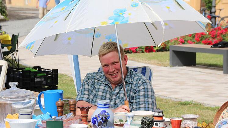 Auf dem Trödelmarkt. Foto: Heike Beudert