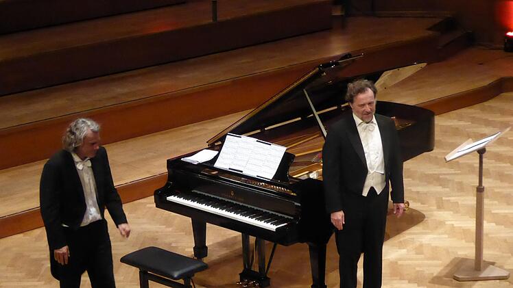 Christian Gerhaher (Bariton, rechts) und Gerold Huber (Klavier)  Foto: Gerhild Ahnert