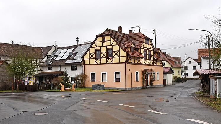 Auch die Dorfmitte von Gleismuthhausen soll im Zuge der Dorf- und Flurerneuerung "Merlach-Gleismuthhausen" neu gestaltet werden. Foto: Gabi Arnold