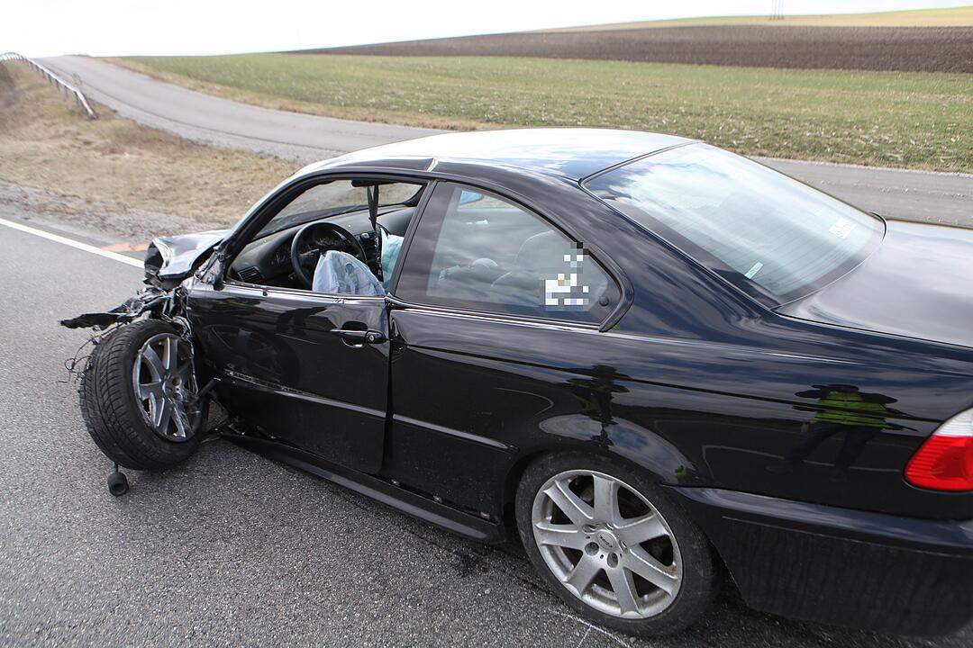 Fünf Verletzte, Kind in Lebensgefahr - Unfall im Kreis Ansbach