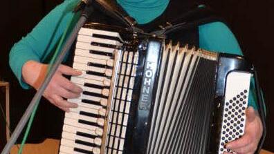 Birgit Geßlein unterhielt mit Schwung und Temperament beim Landfrauentag.