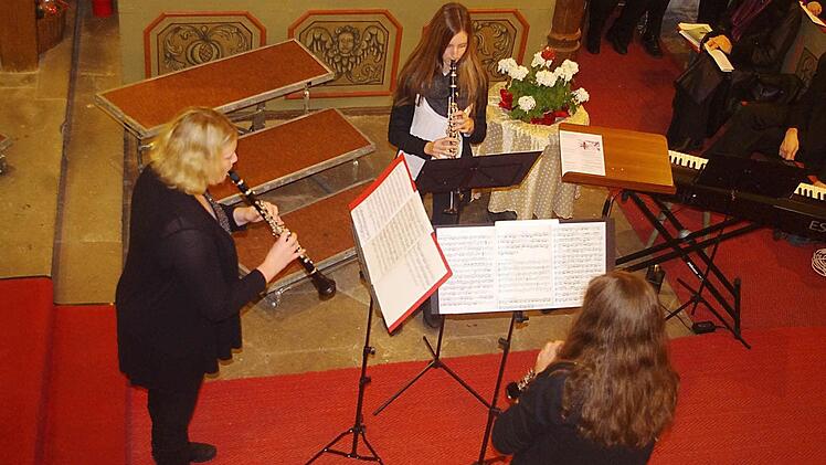 Das Klarinetten-Trio Anna Heuschmann, Mona Fischer und Lea Jungkunz  Foto: Heike Schülein