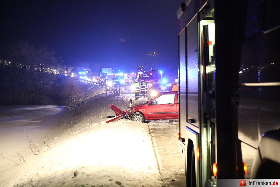 Mehrere Fahrzeuge an Unfall auf A72 beteiligt