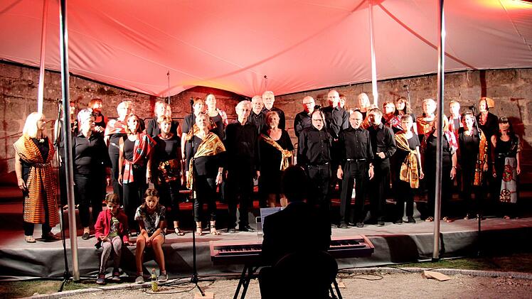 Impressionen vom Chorfestival     Foto: Richard Sänger