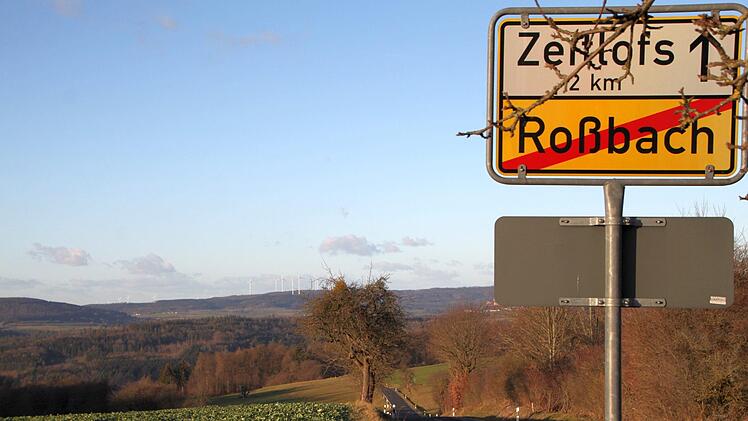 Die Windräder in Sichtweite auf hessischer Seite drehen sich schon lange. Nun soll ein Windpark bei Roßbach gebaut werden. Foto: Archiv/Julia Raab