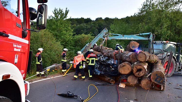 &Uuml;bung der N&uuml;dlinger Feuerwehr in den sogenannten Serpentinen. Mit dabei: Die Wehren aus Haard und Aschach.Steffen H&uuml;mmler