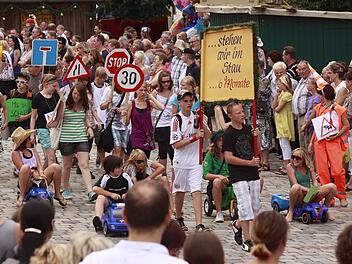 Neustadt b. Coburg: Stadt l&auml;dt zu "Neifeier", Kinder- und Marktfest ein - Live-Musik, Spa&szlig; und Co. geboten