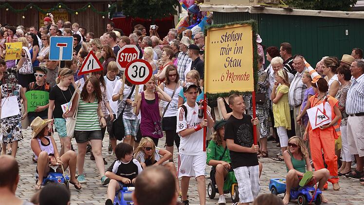 Neustadt b. Coburg: Stadt l&auml;dt zu "Neifeier", Kinder- und Marktfest ein - Live-Musik, Spa&szlig; und Co. geboten