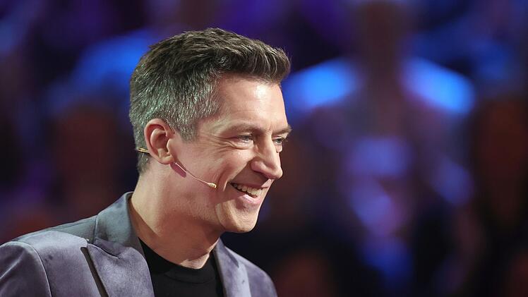 Steffen Hallaschka &uuml;bernahm erstmalig 2023 die Moderation des RTL-Jahresr&uuml;ckblicks.