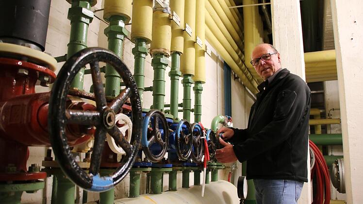 Bilder aus dem Hallenbad. Foto: Ralf Ruppert