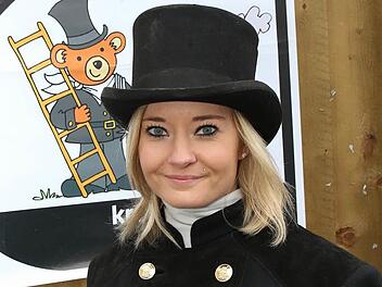 Die Kaminkehrerin Ramona Brehm aus Coburg möchte "Miss Handwerk 2019" werden. Foto: Michael Stelzner