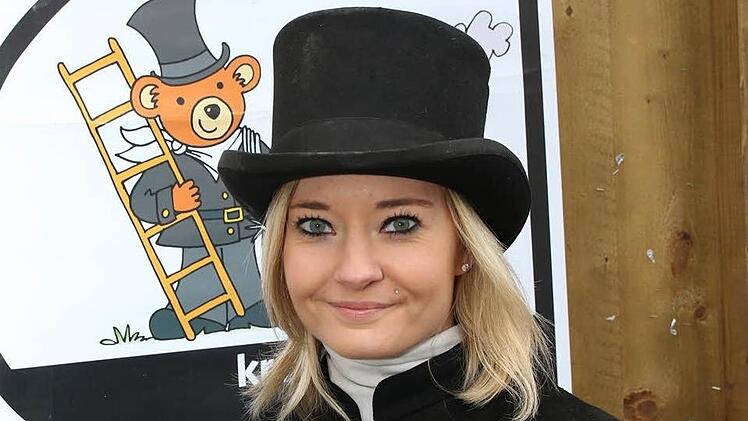 Die Kaminkehrerin Ramona Brehm aus Coburg möchte "Miss Handwerk 2019" werden. Foto: Michael Stelzner