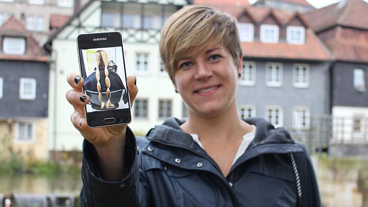 Jeanette Pechtold hat für einen guten Zweck 50 Zentimeter Haare gelassen. Bereuen tut sie diesen Schritt auf gar keinen Fall. Foto: Lisa Kieslinger
