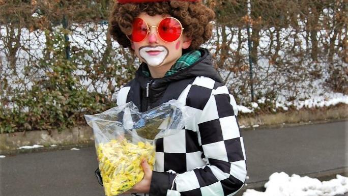 Faschingsumzug am Rosenmontag in Stangenroth. Foto: Sigismund von Dobschütz