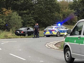 Nachdem sich ein Audi am Dienstag eine Verfolgungsjagd mit der Polizei geliefert hatte, wurde nun gegen zwei M&auml;nner Haftbefehl erlassen. Foto: Merzbach/News5
