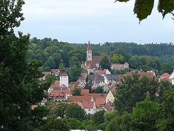 Greding: Bürgermeister tritt überraschend zurück - Amt hat "Spuren hinterlassen"