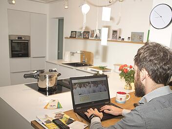 Der Wandel in der Arbeitswelt ermöglicht es Angestellten immer häufiger, ihre Arbeit auch im heimischen Büro zu erledigen.