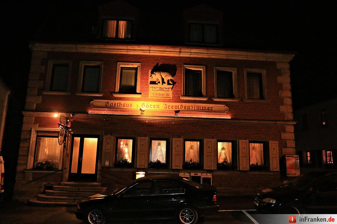 Ela gesteht Stefanie in Burgfarrnbach ihre Liebe