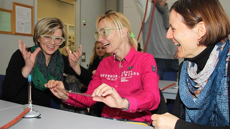 Aha-Erlebnis für die Elternbeiräte (von links) Anja Ramming, Kerstin Deichsel und Bettina Moser.