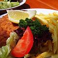 Das beliebte Schnitzel ist auch Bestandteil der Speisekarte des Platz 1 Restaurants - und zwar in unterschiedlichen Variationen. Foto: faglork/pixabay.com