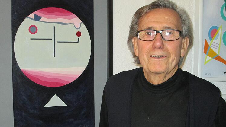 Klaus Oelert vor einem seiner Gemälde. Der Maler feiert heute seinen 80. Geburtstag.  Foto: Winfried Ehling