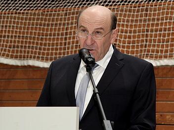 Bürgermeister Bernhard Seeberger machte auf die wichtigen Aufgaben aufmerksam, die Vereine in der Gesellschaft übernehmen. Richard Sänger