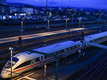 Auf welcher Trasse fährt der ICE, aber auch der Nahverkehr künftig durch Bamberg? Foto: Ronald Rinklef