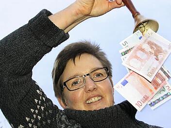 Birgit Scheller ist Mutter dreier Kinder, von denen zwei bereits studieren. Das kostet Geld.