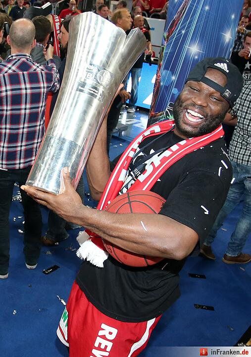 Brose Baskets Bamberg - FC Bayern München