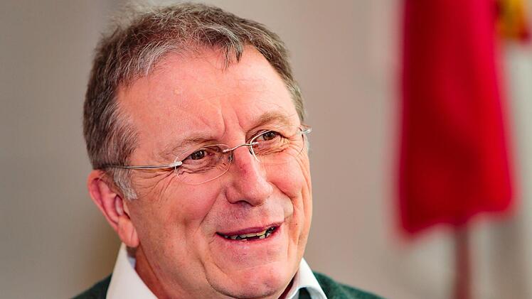 Bezirkstagspräsident und früherer Kulmbacher Oberbürgermeister: Henry Schramm. Foto: Matthias Hoch