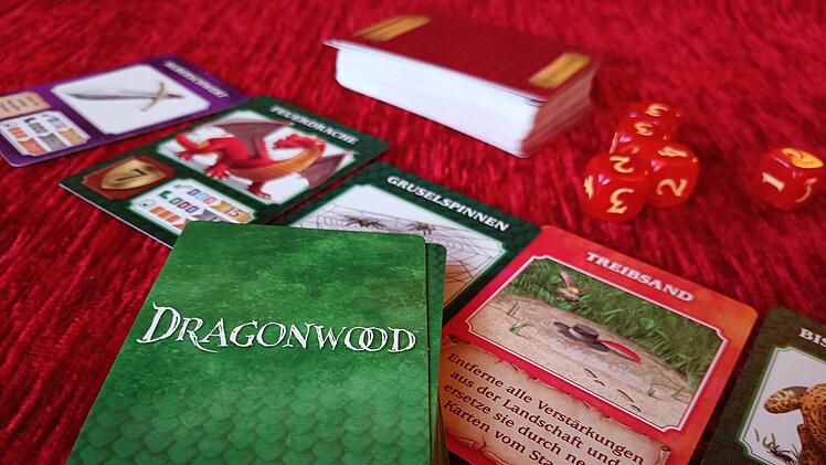 Spiele-Test "Dragonwood": Schnelles Fantasyspiel mit Karten und Würfeln