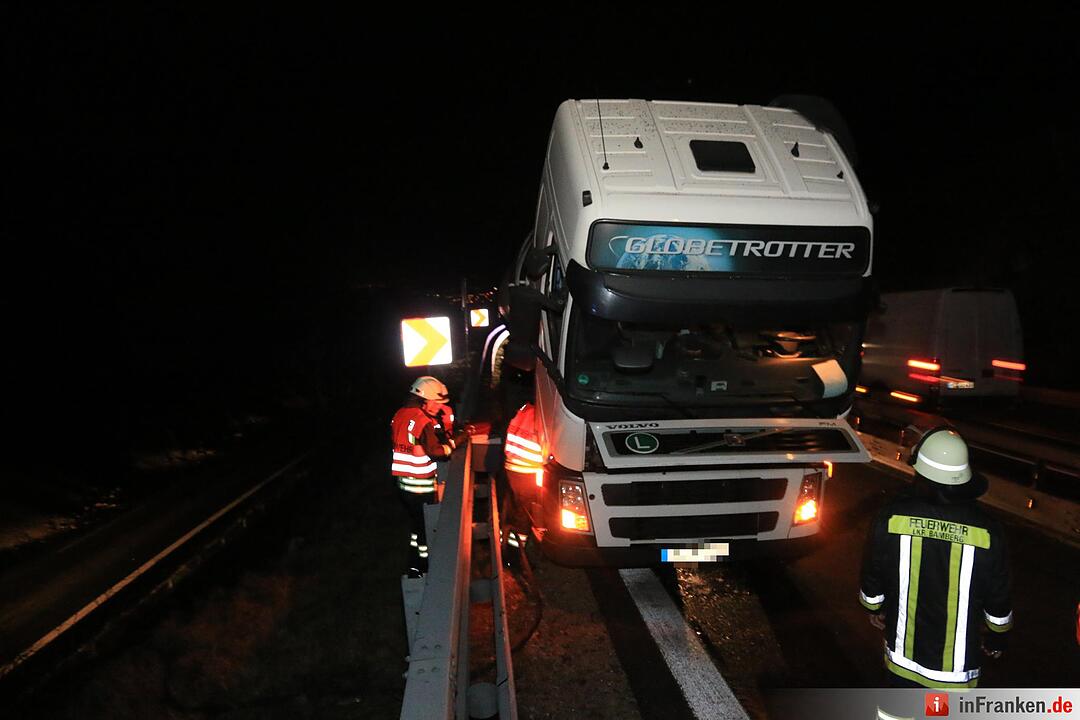 Pannen-Lkw in der A70-Baustelle Würgauer Berg