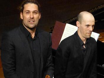 David Garrett hat im vergangenen Jahr den 30. Kissinger Sommer eingeläutet. Auch damals gab er ein Konzert zusammen mit seinem Klavierpartner Julian Quentin. Am 23. Oktober wird der weltbekannte Geiger im Max-Littmann-Saal auftreten. Foto: Thomas Ahnert/Archiv