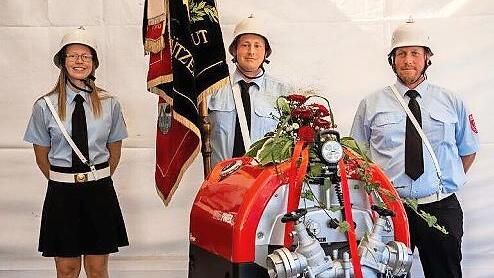 Eine neue Tragkraftspritze wurde gesegnet.